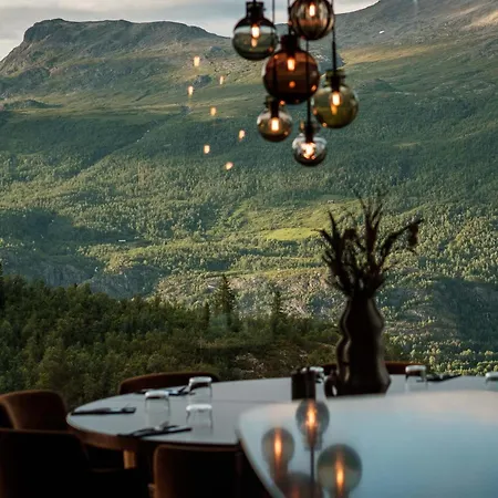 Skarsnuten Mountain & 4*