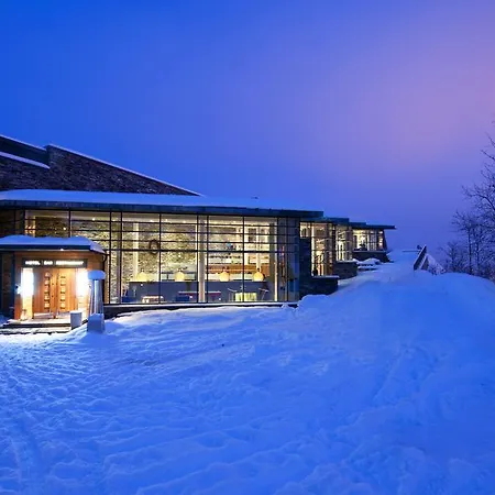 Skarsnuten Mountain & 헴세달