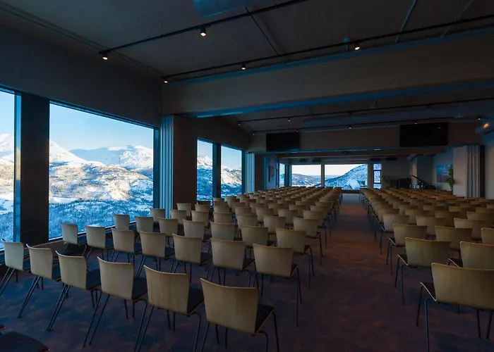 Skarsnuten Mountain &