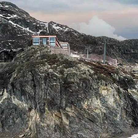 Skarsnuten Mountain & 4*