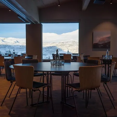 Skarsnuten Mountain & 4* 헴세달