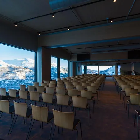 Skarsnuten Mountain &